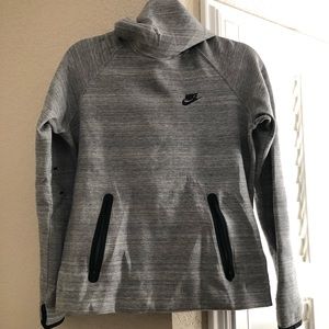 USED Nike Grey Tech Fleece Hoodie